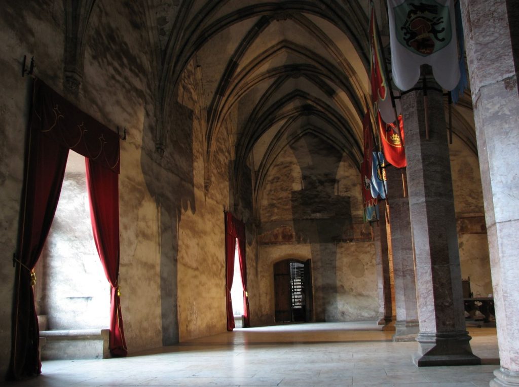 Interior Castillo de Hunyad Corvin Rumanía